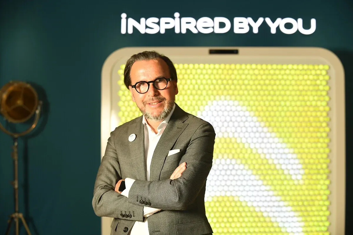 Arnaud Belloni, fiat