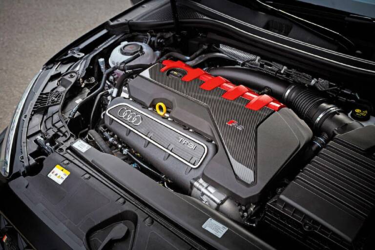 Audi non vuole dire addio al suo mitico 5 cilindri: il motore potrebbe sopravvivere anche alle nuove norme