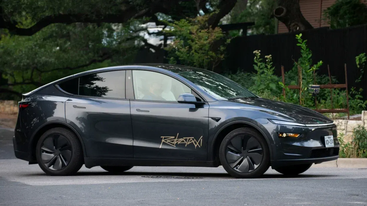 Tesla Robotaxi