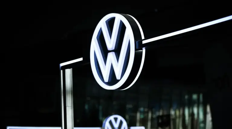 Volkswagen, “ristrutturazione” è un eufemismo: i sindacati parlano di 140.000 licenziamenti