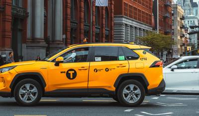 taxi, toyota RAV4 ibrida