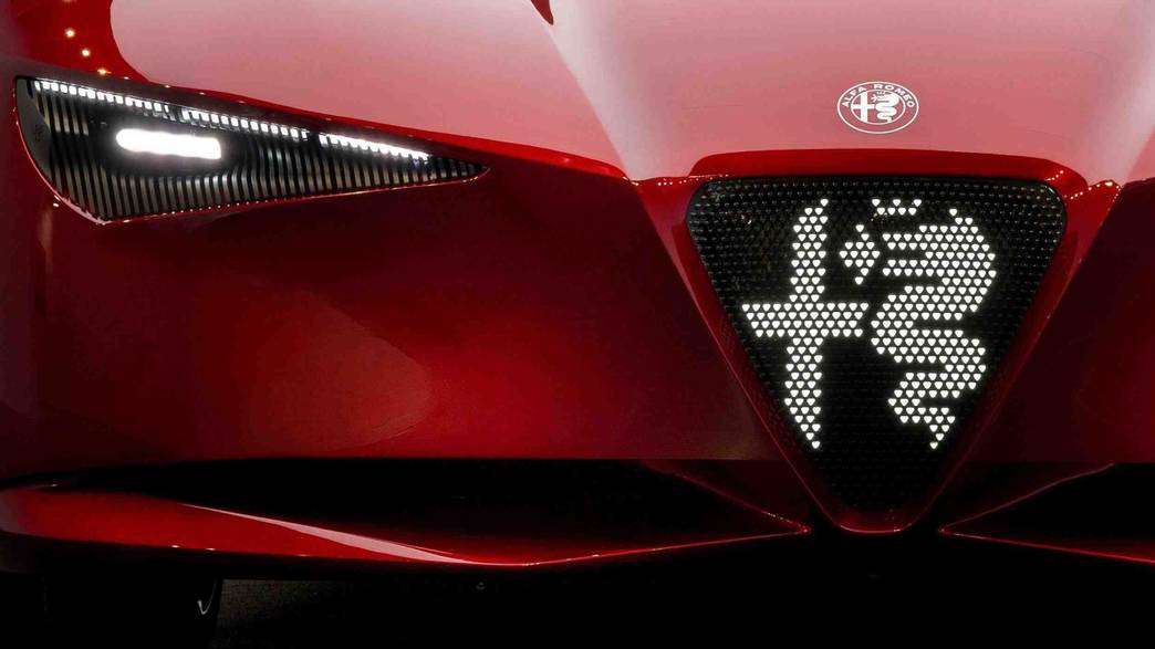 Alfa_Romeo-Cuorerosso_Concept